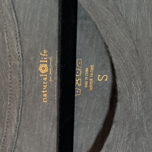 Natural Life Graphic Tee Top - Picture 4 of 7